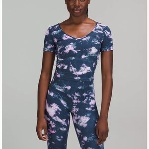 Lululemon Align T shirt Tee Blue Purple Tie dye sz 6 NWT  Slim Crop Top CABM Nul